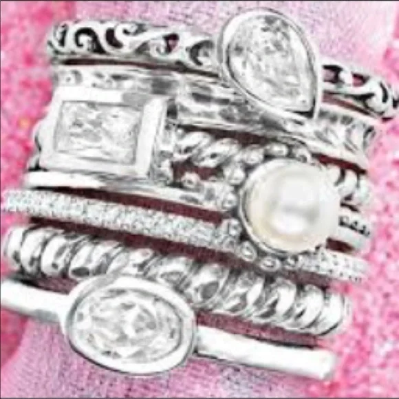 Silpada Perfection Ring - Picture 6 of 6